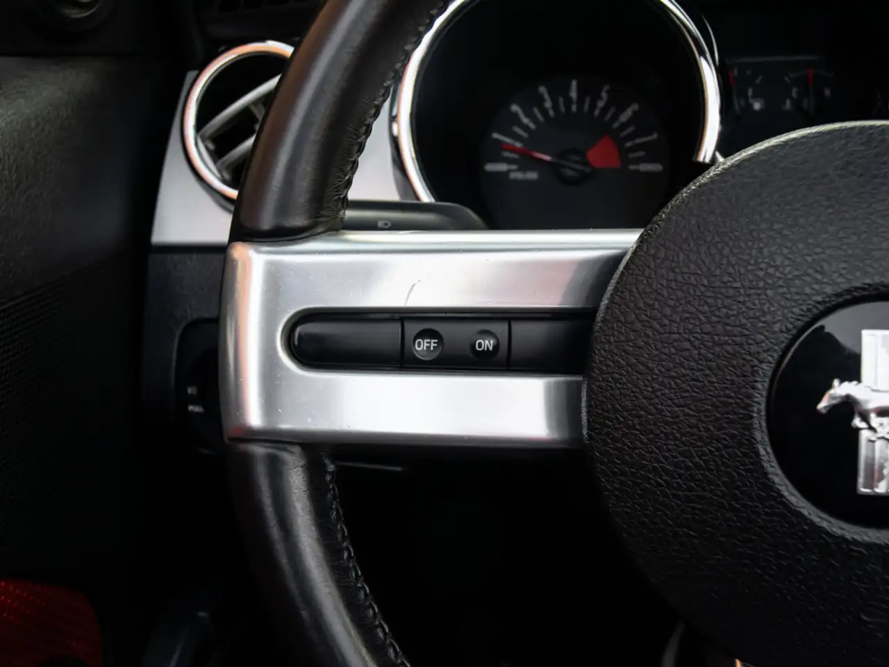 Ford Mustang photo Ford Mustang