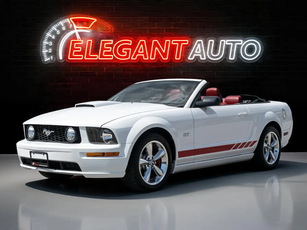 Ford Mustang photo Ford Mustang