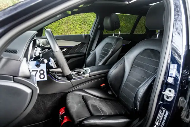Mercedes-Benz C-Class view 6