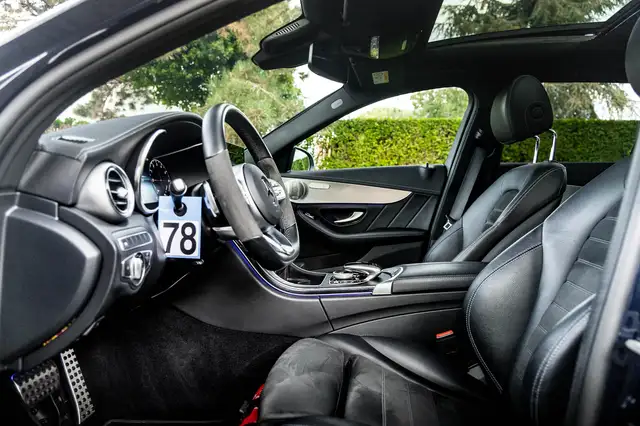 Mercedes-Benz C-Class view 5