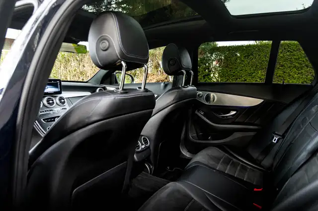 Mercedes-Benz C-Class view 8