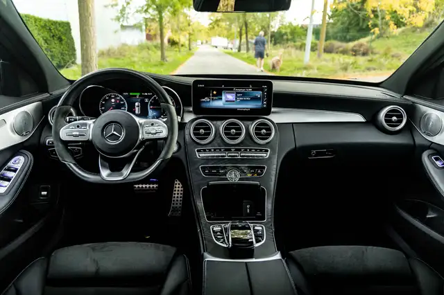 Mercedes-Benz C-Class view 15