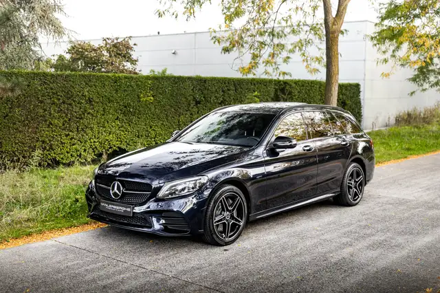 Mercedes-Benz C-Class view 9
