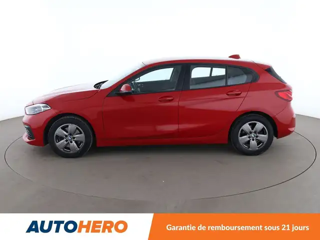 BMW 1 Series view 3