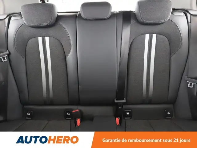 BMW 1 Series view 15