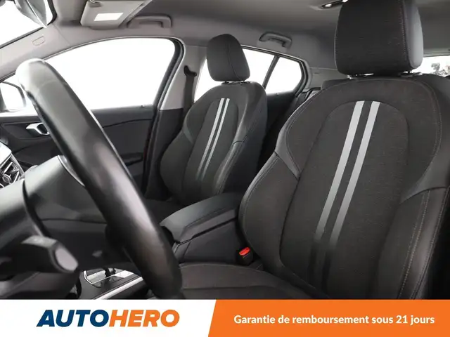 BMW 1 Series view 10