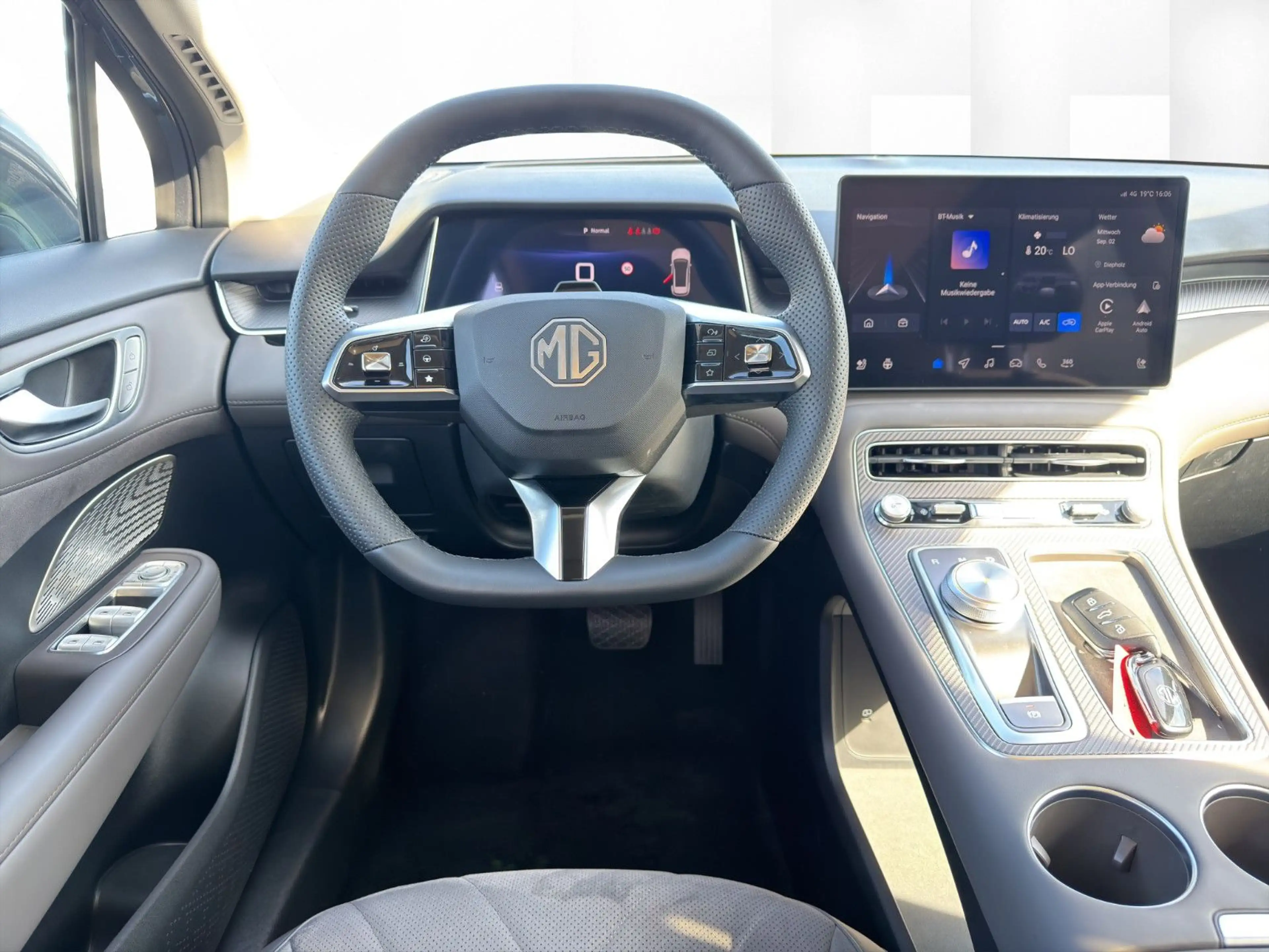 MG S6 EV Luxury AWD !SOFORT! 360°PANO*4xSHZ*HUD* — photo 13