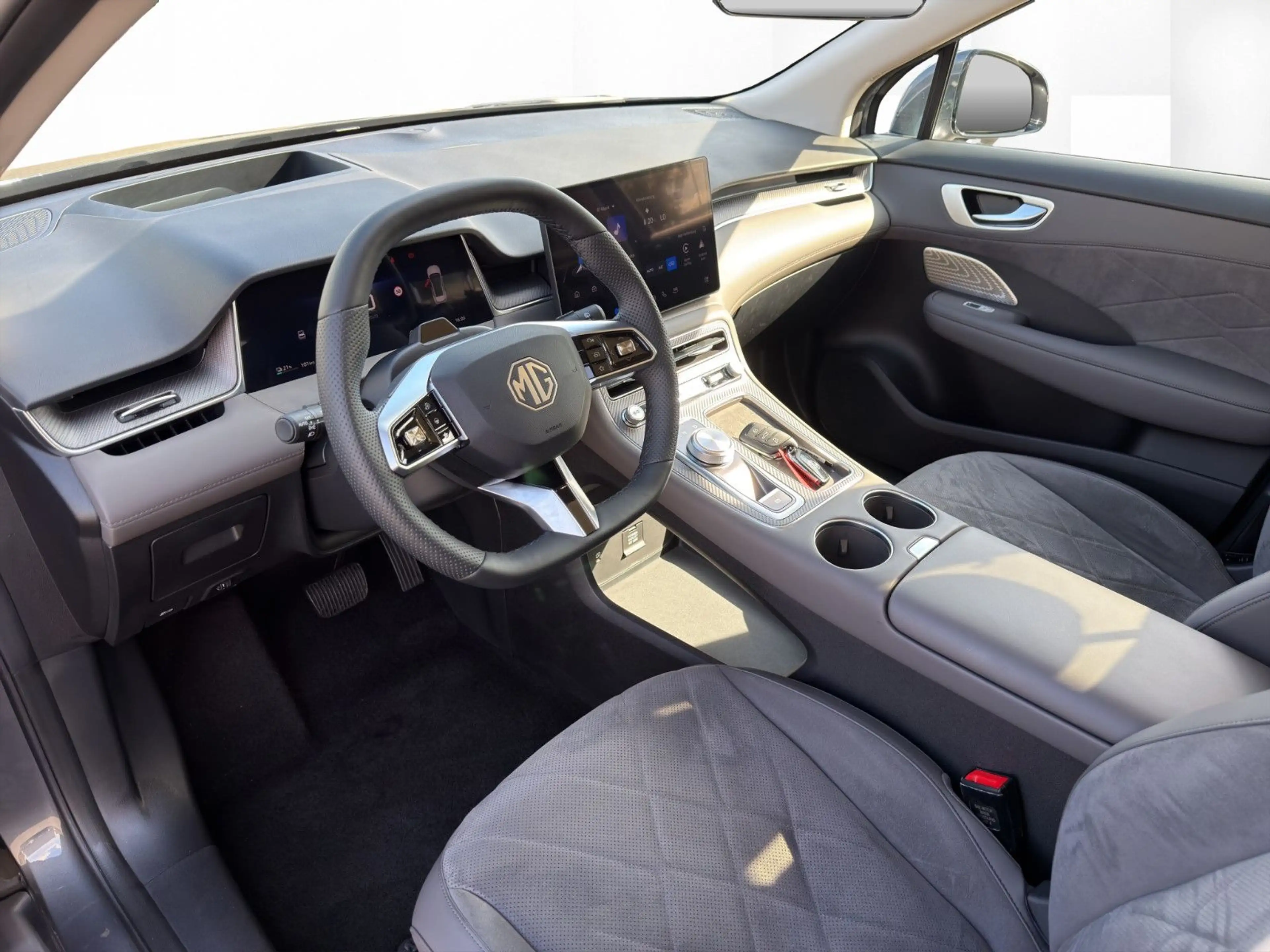 MG S6 EV Luxury AWD !SOFORT! 360°PANO*4xSHZ*HUD* — photo 11