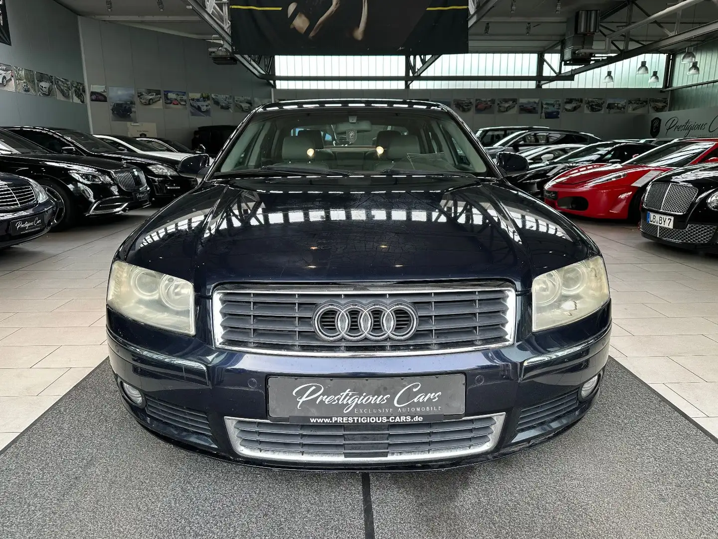 Audi A8 3.0l V6 Leder Navi Shz Tempo PDC TEXT LESEN! Modrá - 1