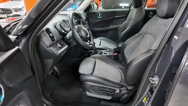 Mini Cooper Cooper view 18