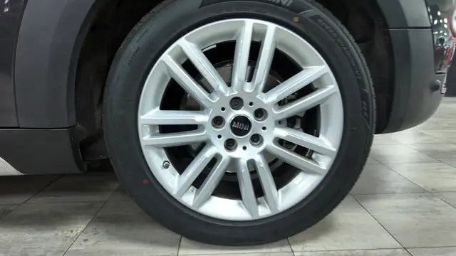 Mini Cooper Cooper view 13