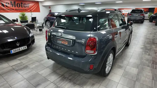 Mini Cooper Cooper view 6
