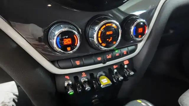 Mini Cooper Cooper view 30