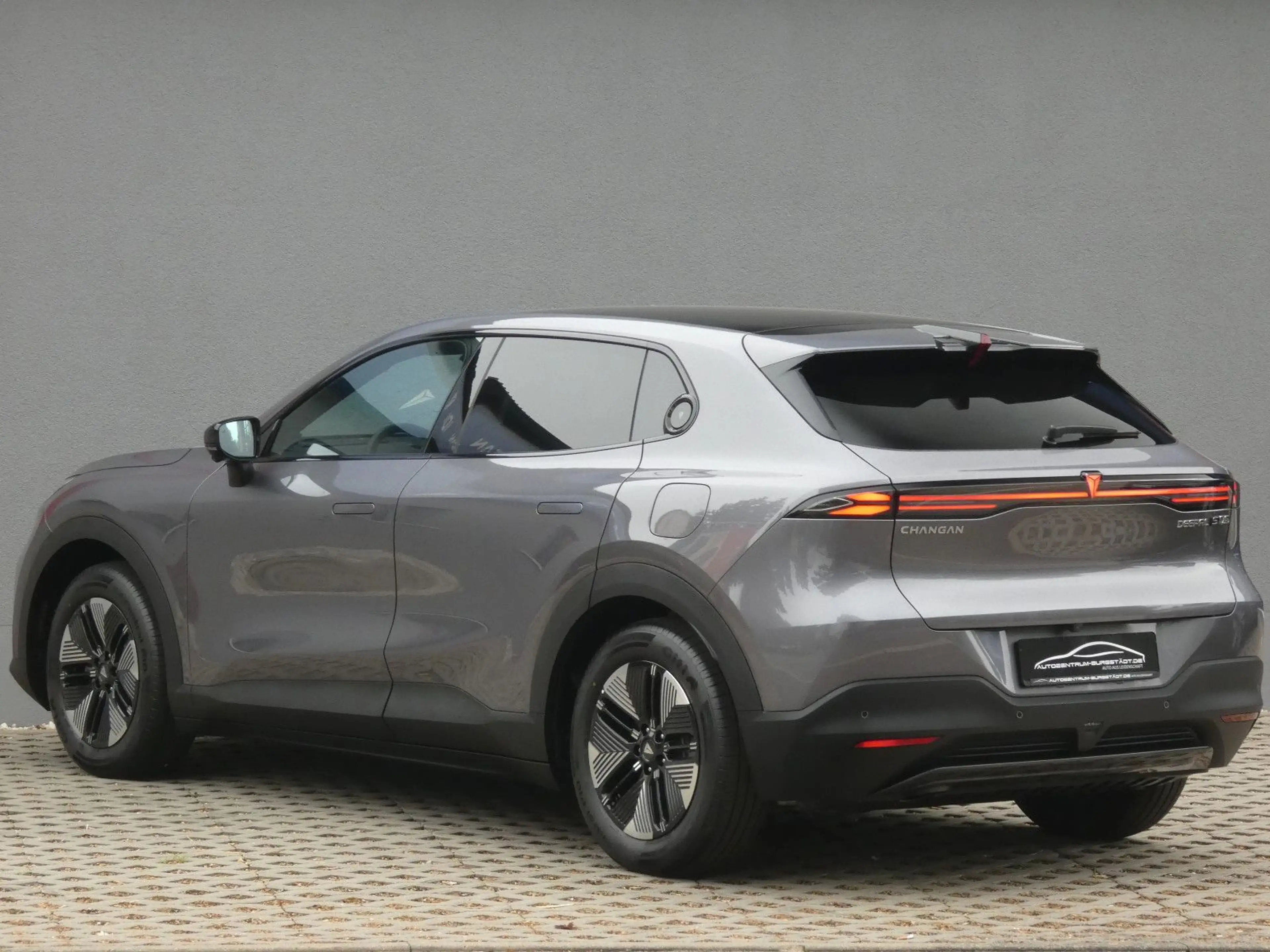 Changan Deepal S05 1.5 PHEV FWD Max/Panoramadach/18"LMF — photo 7