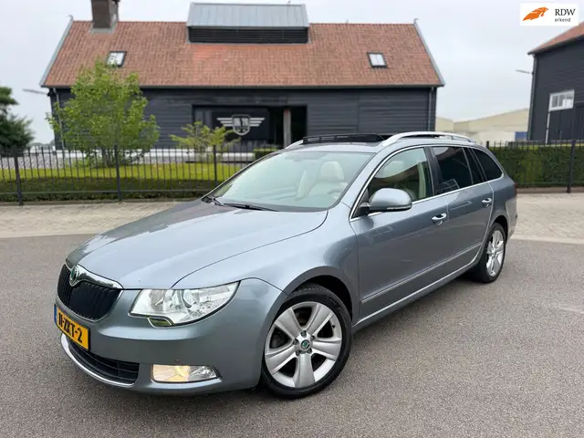 Skoda Superb Combi 2.0 TSI ELEGANCE AUTOMAAT LEER PANORAMADAK A