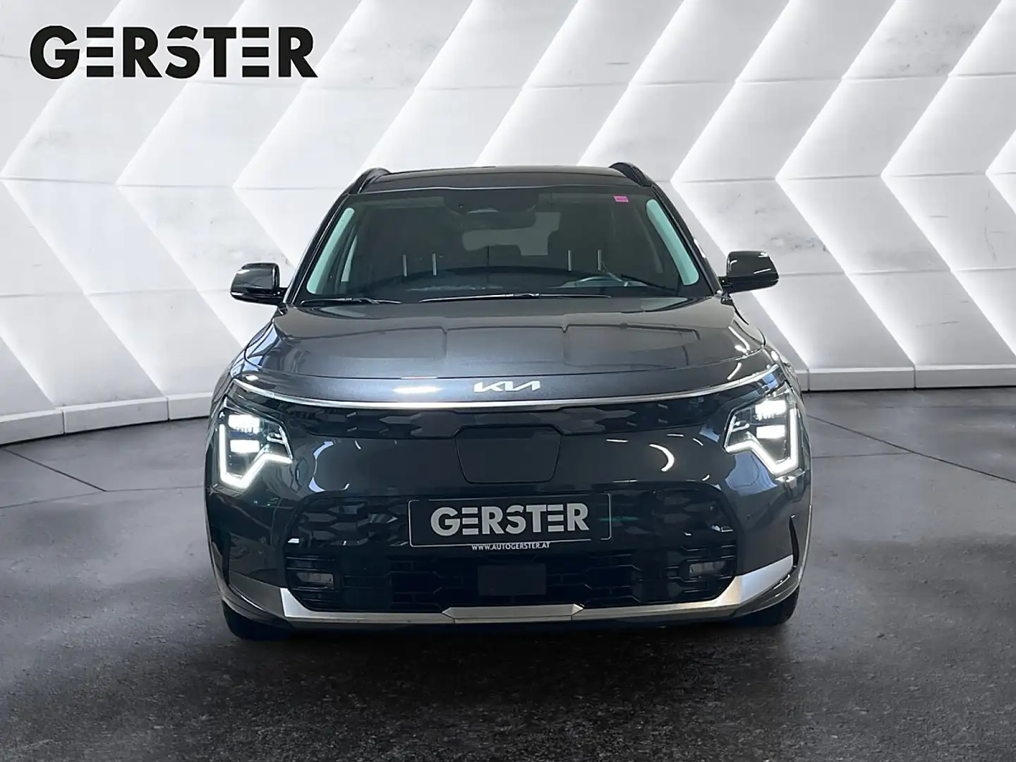 Kia e-Niro Niro EV Long Range 64kWh Platin Aut. Grau - 2