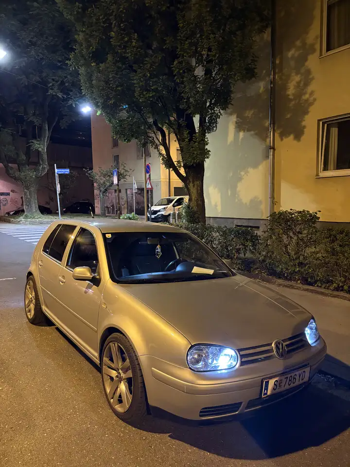 Volkswagen Golf Highline TDI PD, foto 1