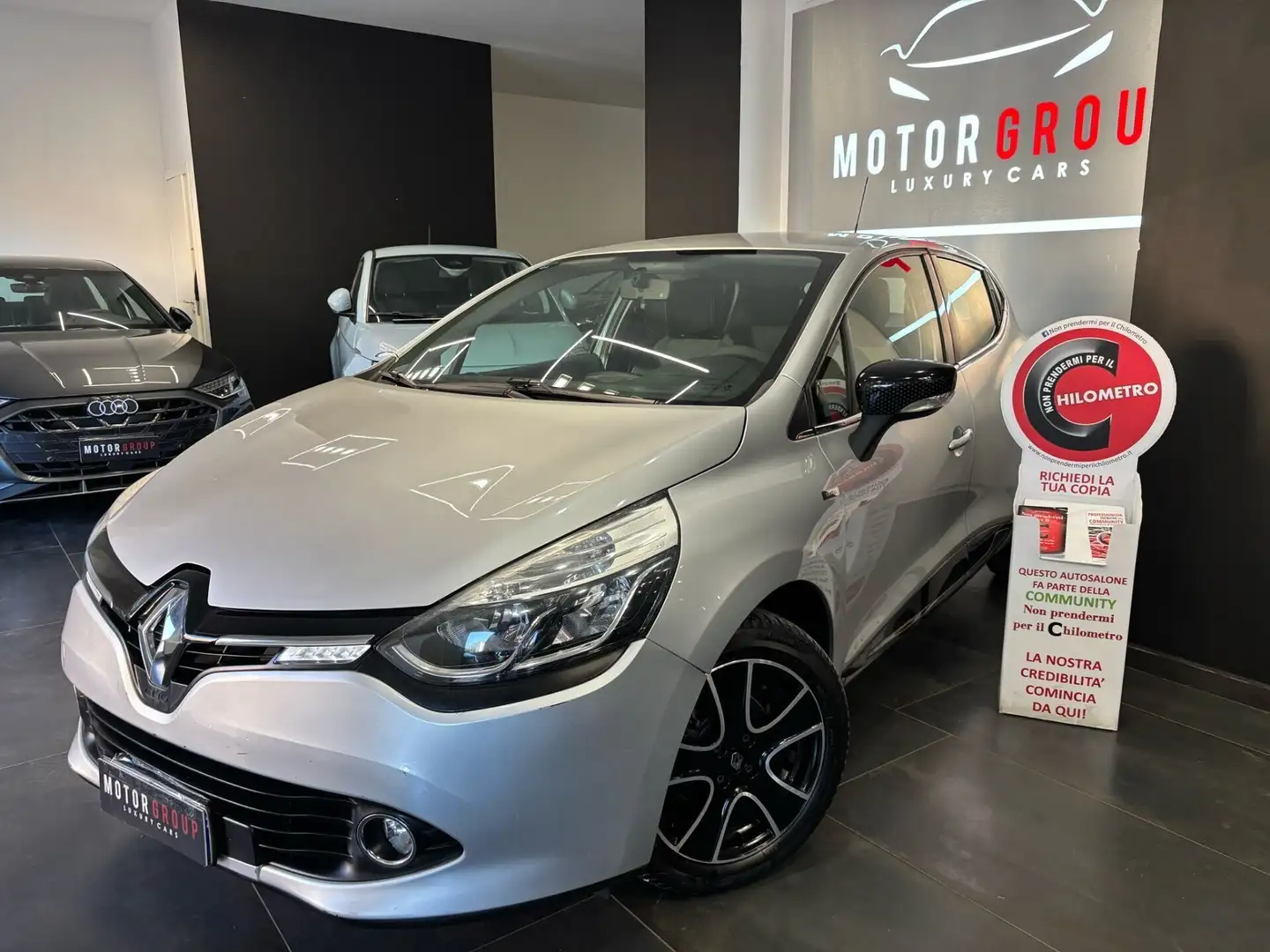 Renault Clio 1.2 75 CV 5 porte Duel Argento - 1