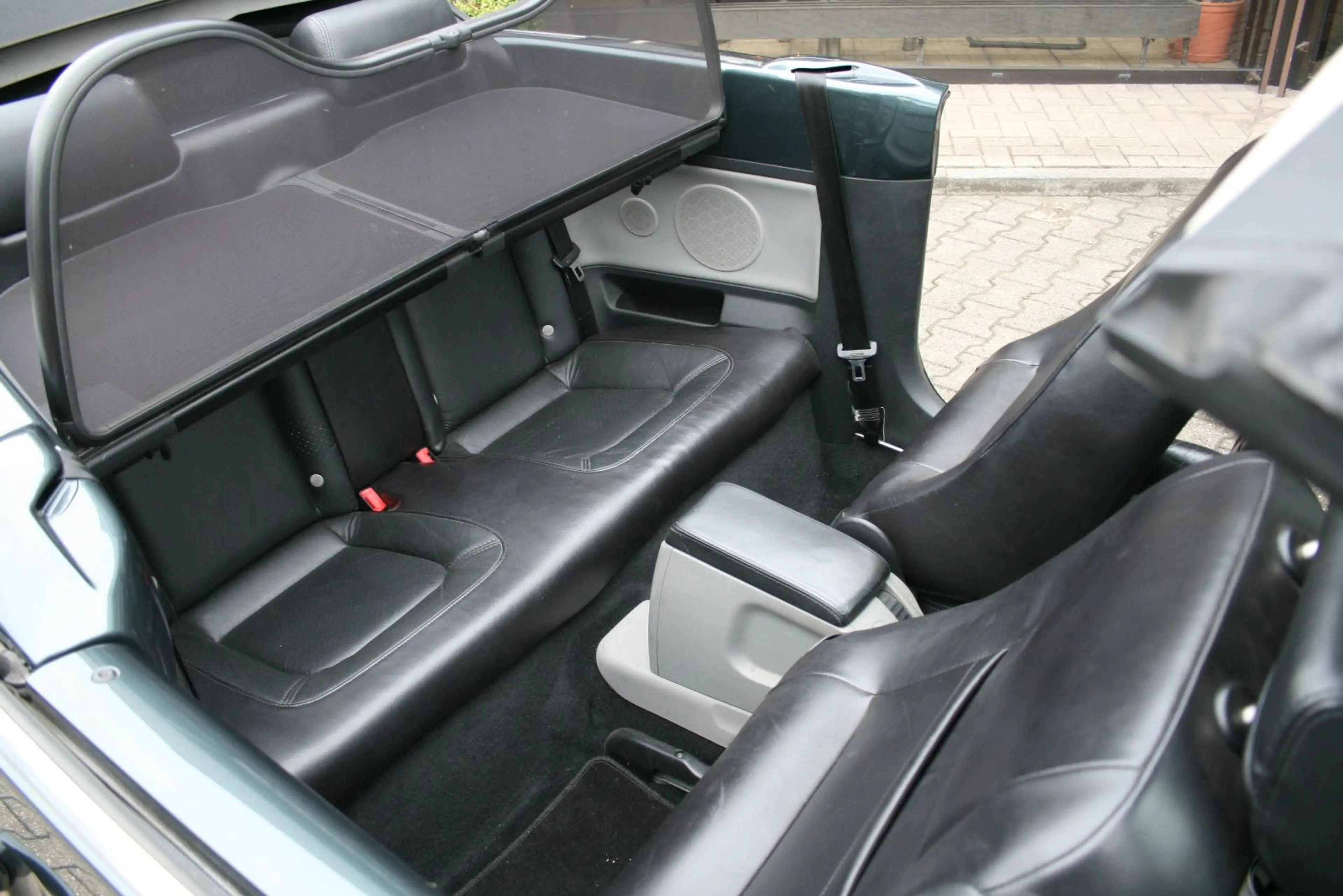 Volkswagen New Beetle Cabriolet 2.0 Highline — photo 12