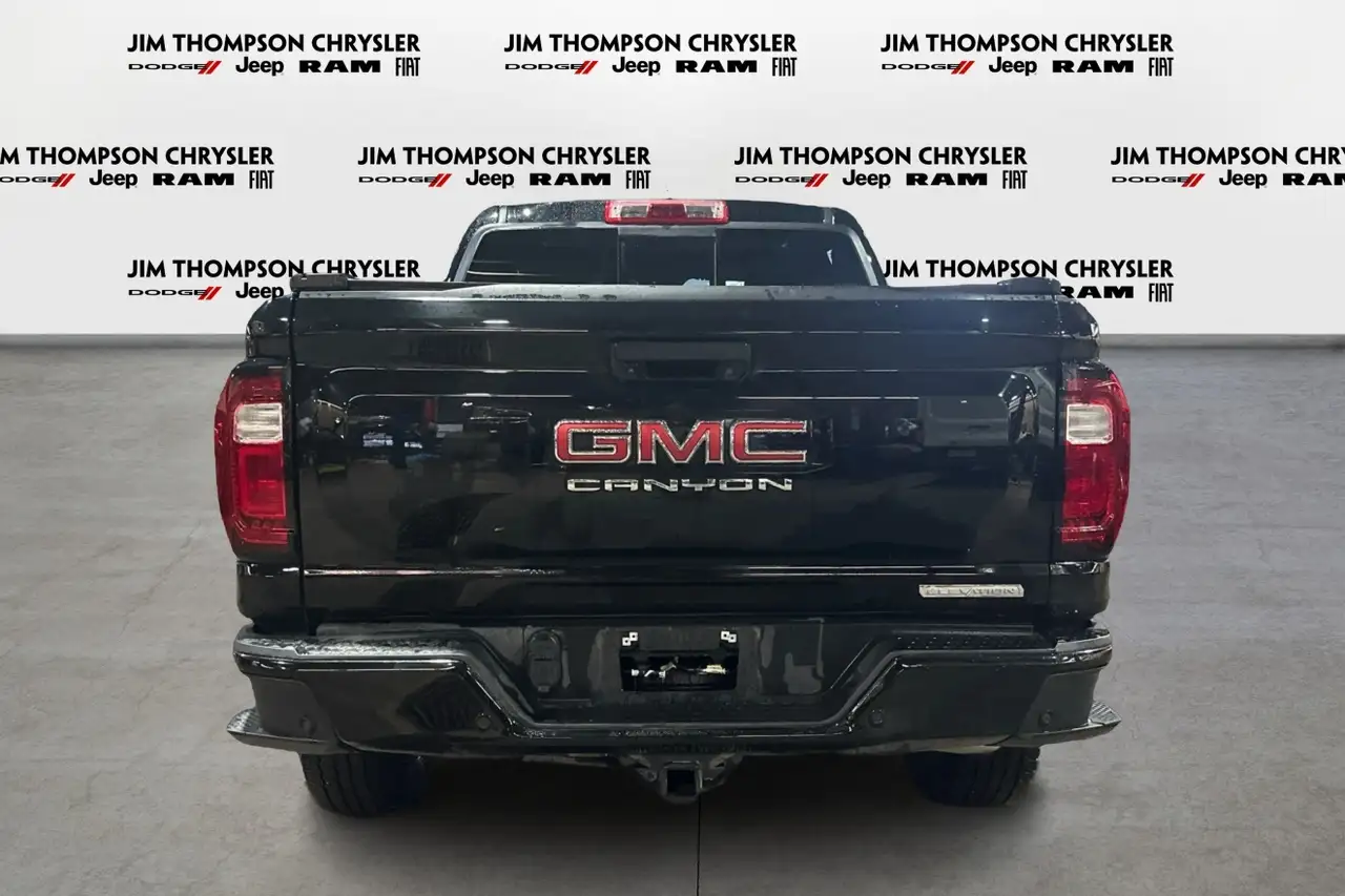 GMC Canyon снимка GMC Canyon