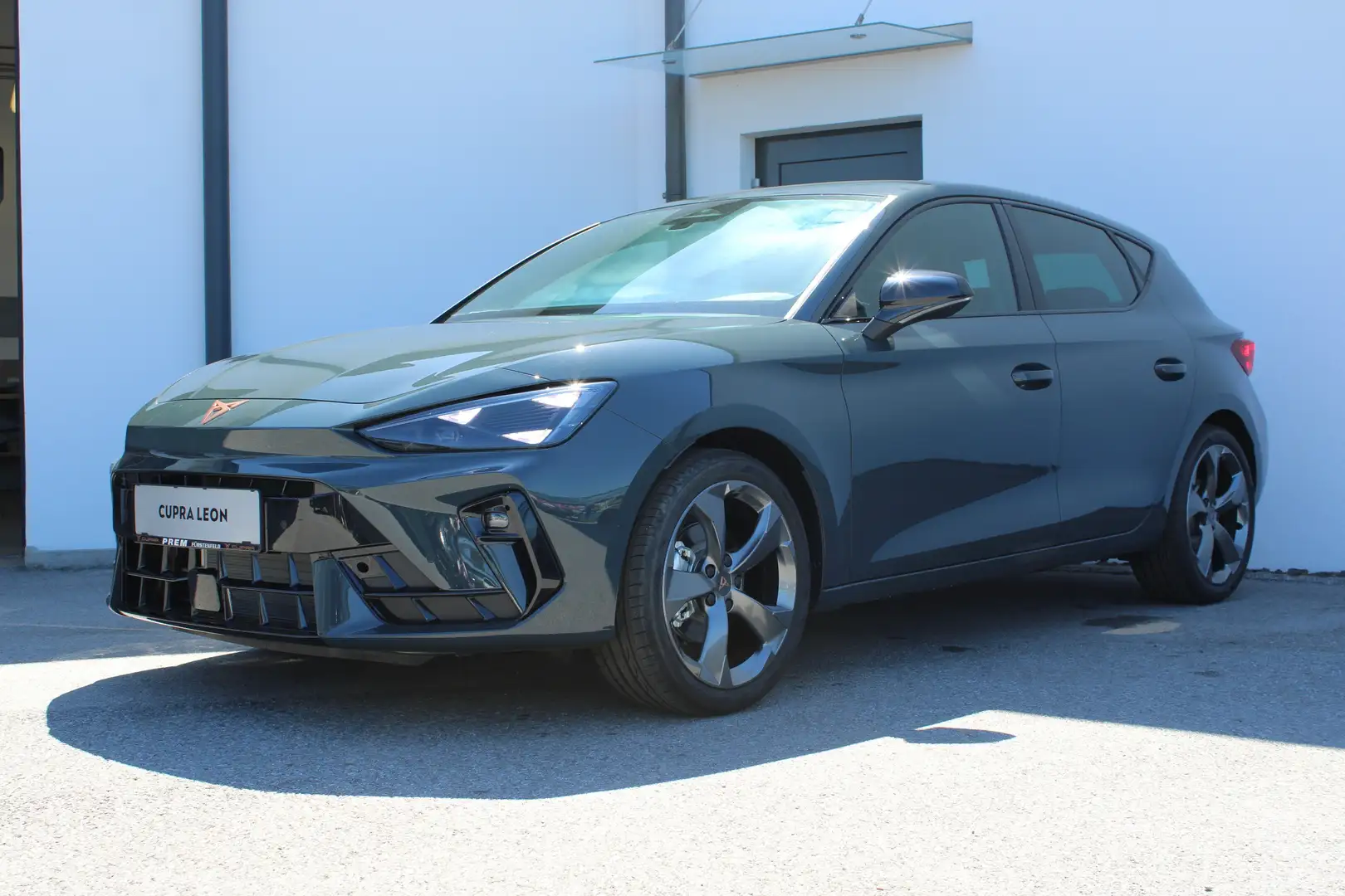 CUPRA Leon 1.5 TSI 150 PS mit perfekter Mehrausstattung! Blau - 2
