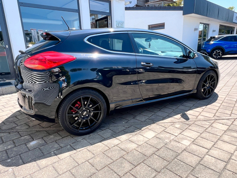 Kia Ceed / cee'd 1,6  GT TRACK Leder Panorama — photo 4