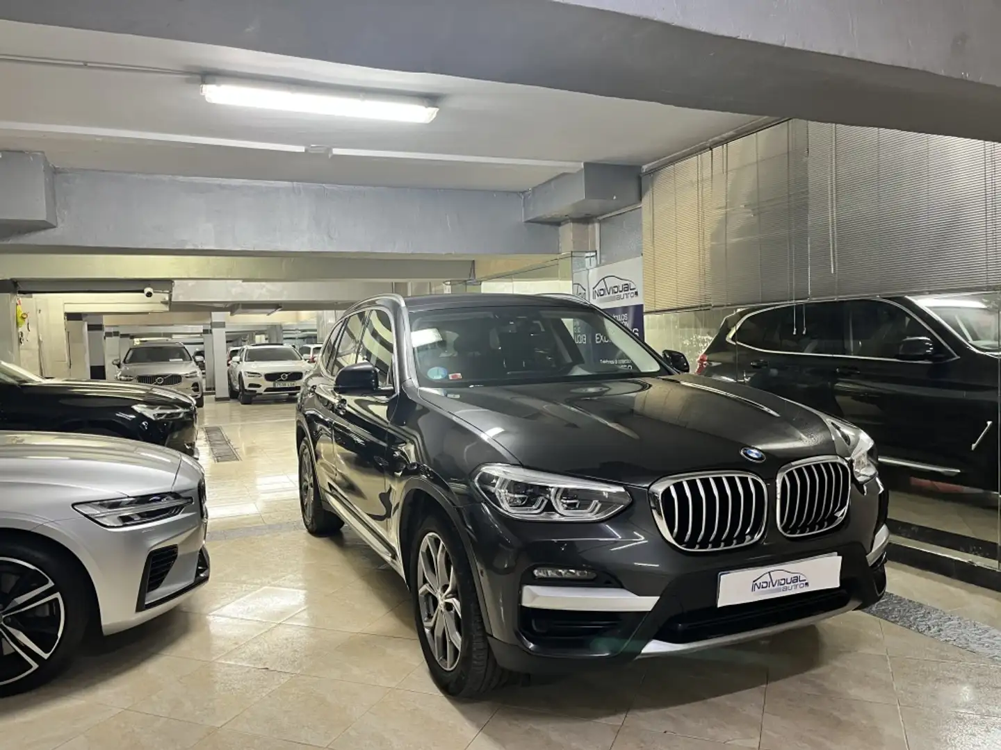 BMW X3 xDrive 20dA xLine Grijs - 1