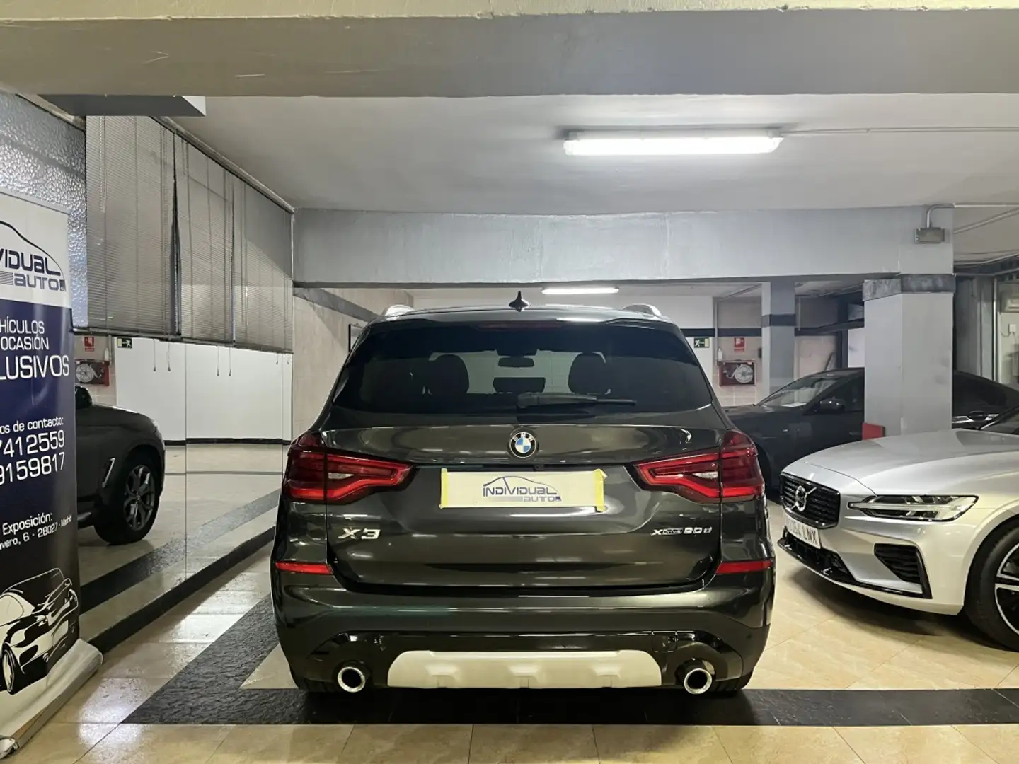 BMW X3 xDrive 20dA xLine Grijs - 2