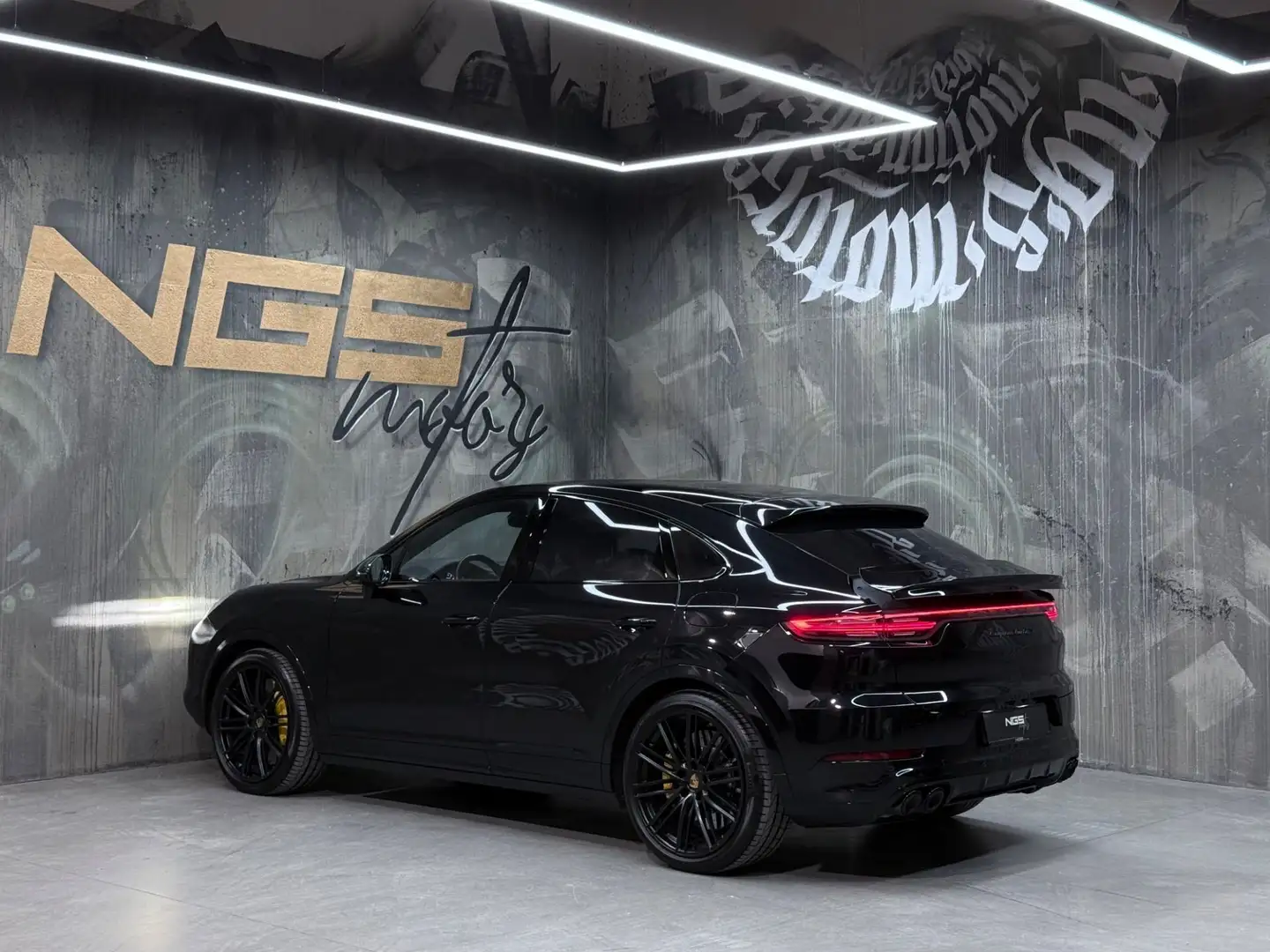 Porsche Cayenne Coupe Turbo S E-Hybrid APPROVED NACHTSICHT HUD 36 Schwarz - 2