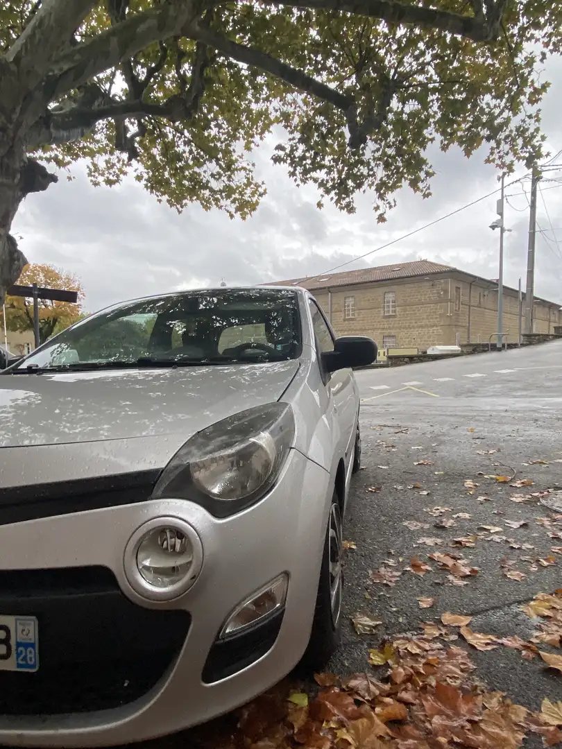 Renault Twingo II 1.2 LEV 16v 75 eco2 Yahoo Euro 5 - 2