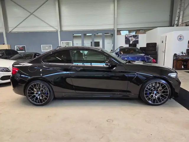 BMW M2 view 9