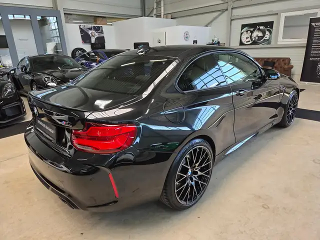 BMW M2 view 10