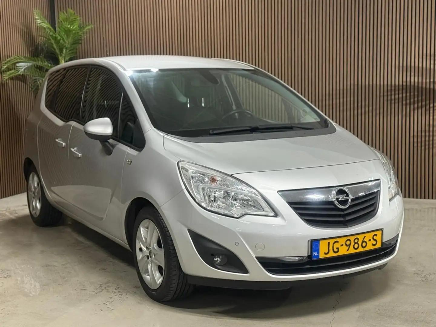 Opel Meriva 1.4 Turbo Cosmo Grijs - 2