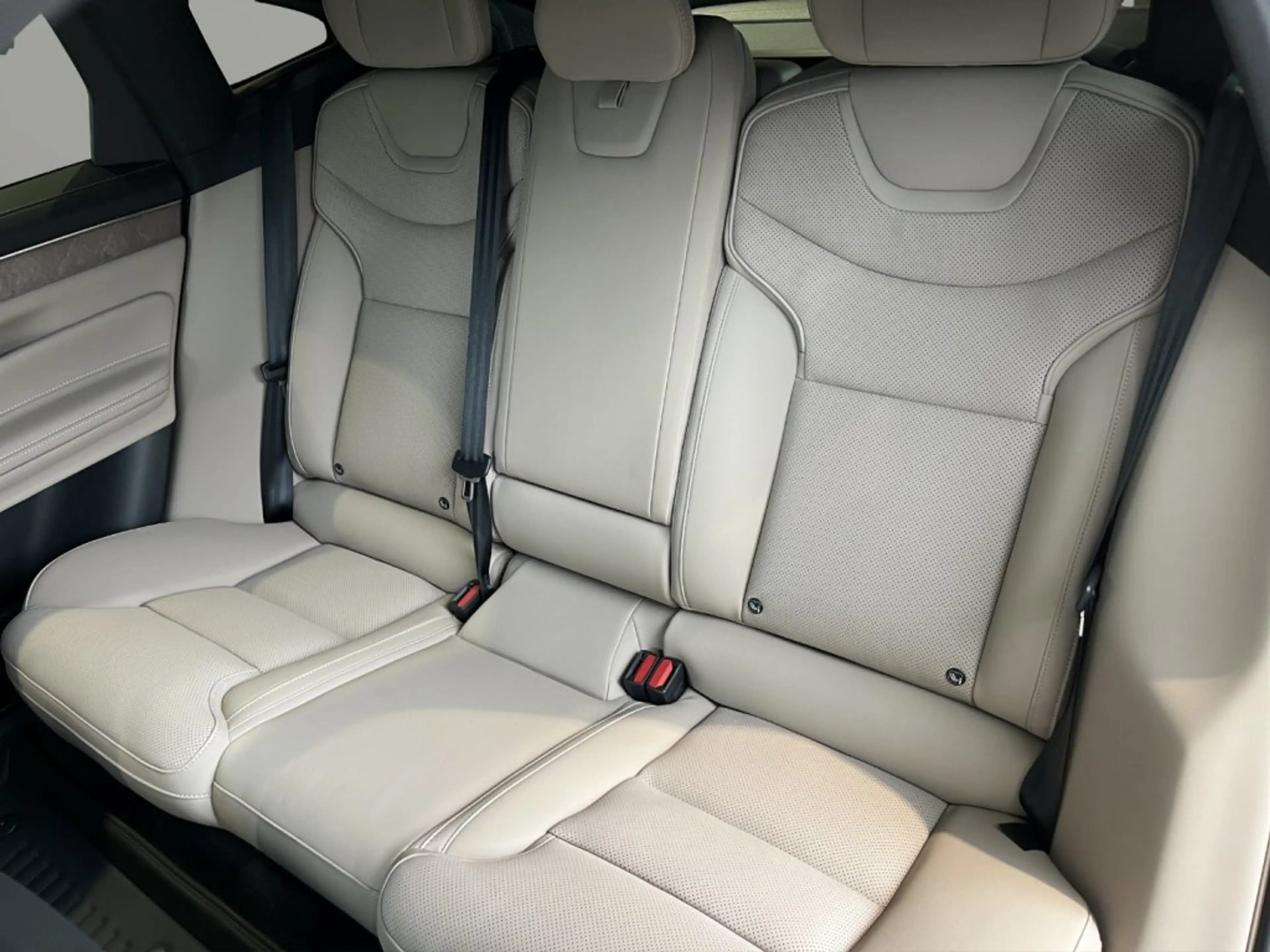 Volvo ES90 Ultra, Single Motor Extended Range, Vollelektrisch — photo 10