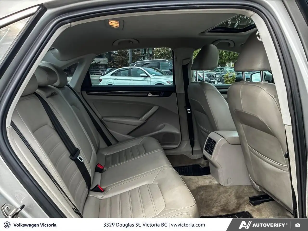 Volkswagen Passat photo Volkswagen Passat