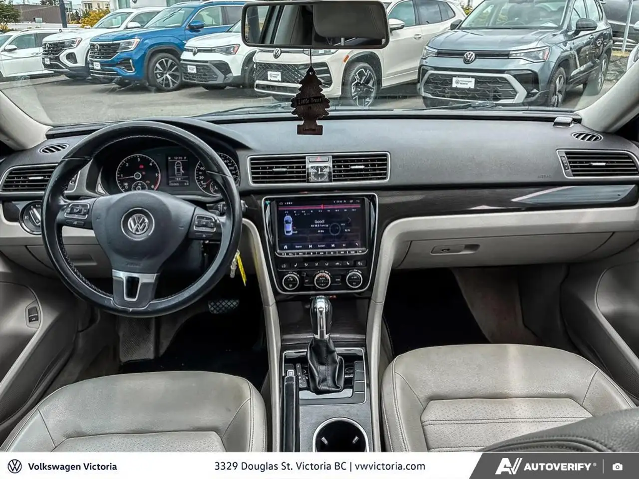 Volkswagen Passat photo Volkswagen Passat