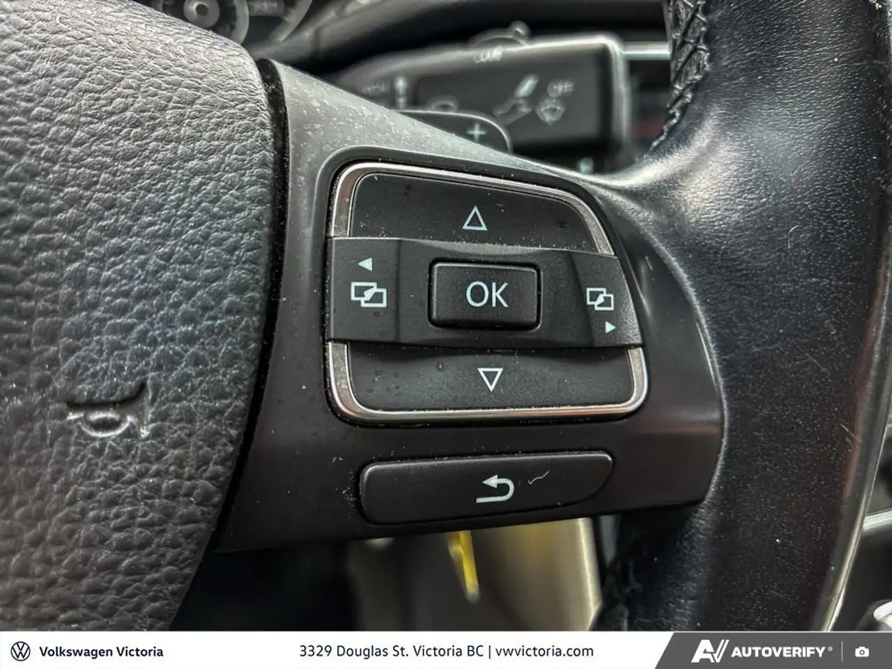 Volkswagen Passat photo Volkswagen Passat