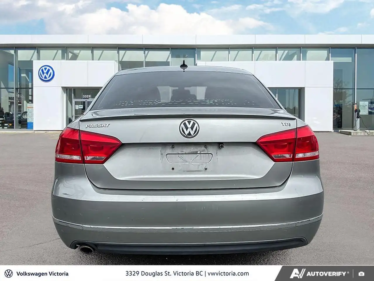 Volkswagen Passat photo Volkswagen Passat