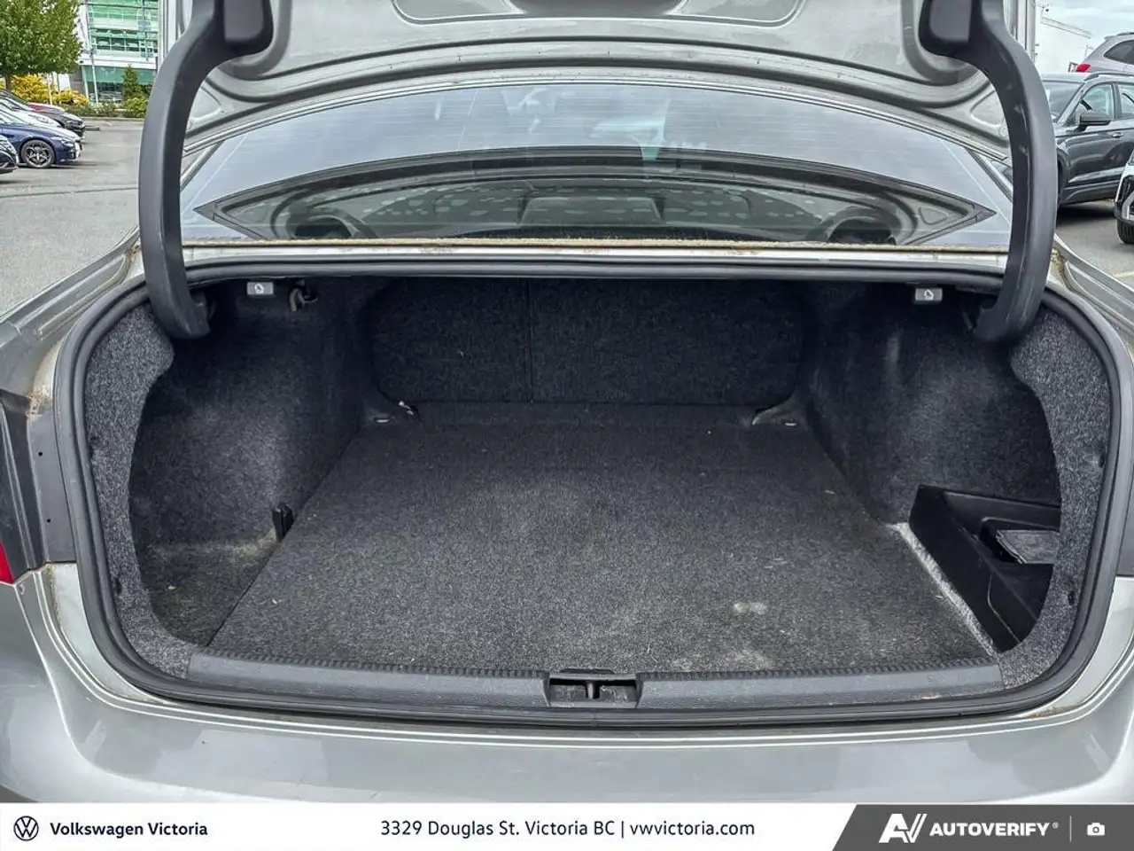 Volkswagen Passat photo Volkswagen Passat