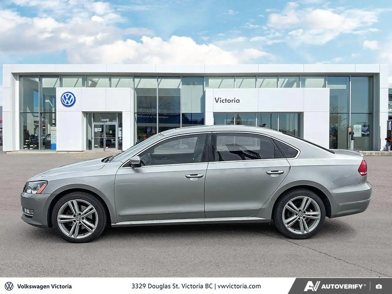 Volkswagen Passat photo Volkswagen Passat