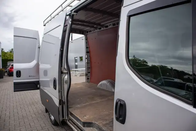 Iveco Daily view 6