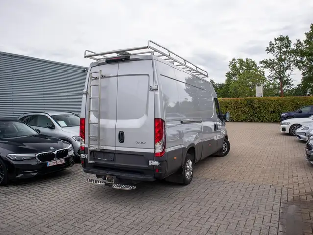 Iveco Daily view 3