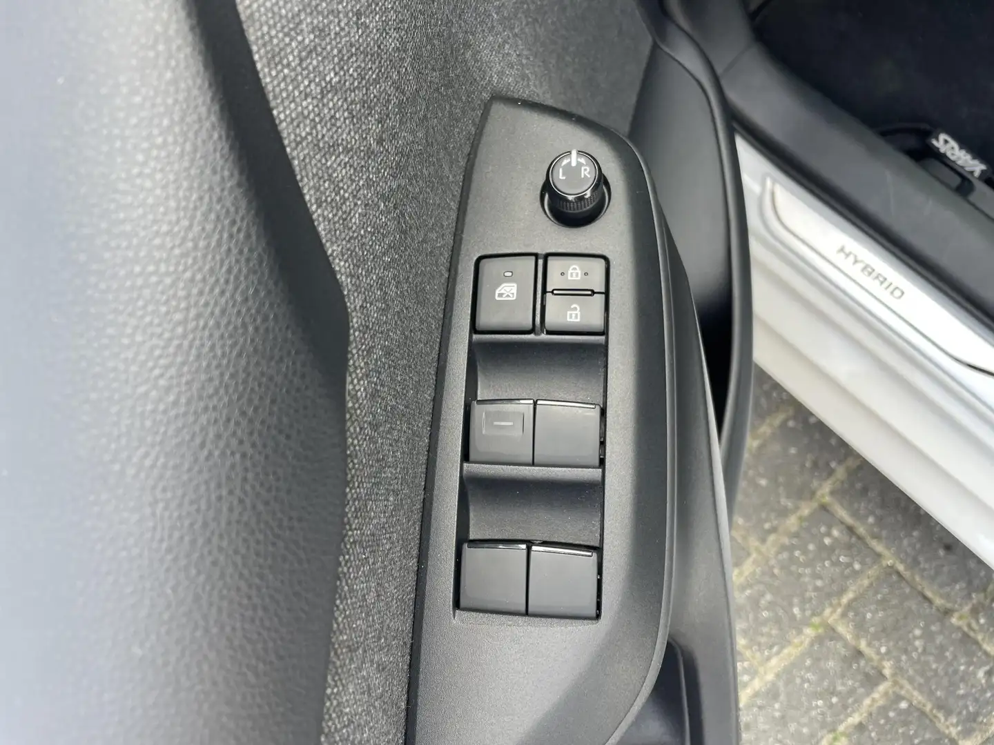 Toyota Yaris 1.5 Hybrid Business Plus | Dynamic | Org NL en 1e Blanc - 2
