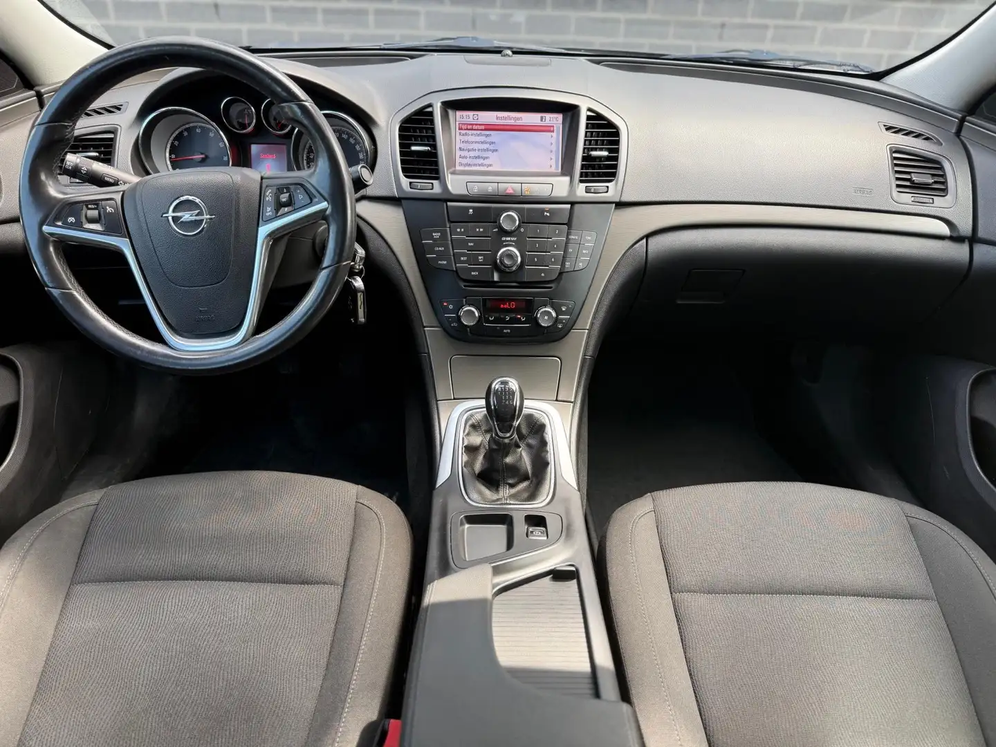 Opel Insignia 1.6 T Edition |Airco|Navi|CruiseCtrl|PDC| Zwart - 2