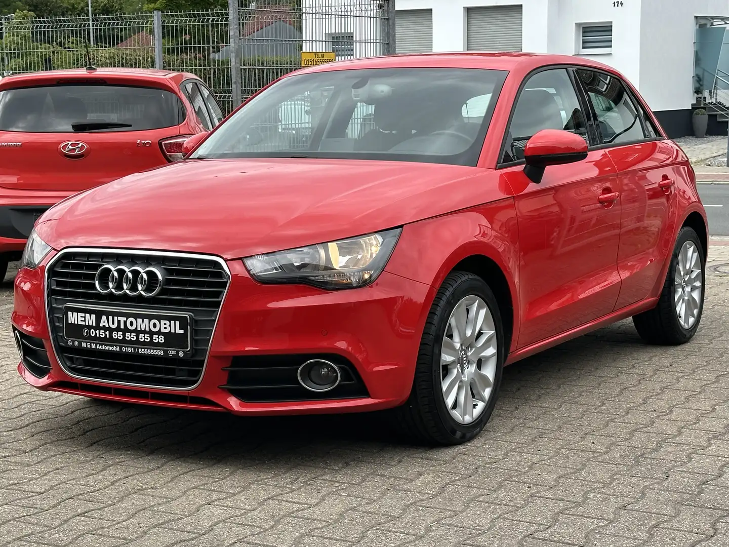 Audi A1 1.4 TSI VOLL SCHECKHEFT UNFALLFREI1HAND LEDER NAVI Rouge - 1