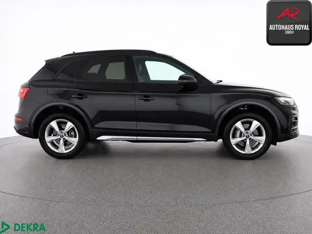 Audi Q5 view 5