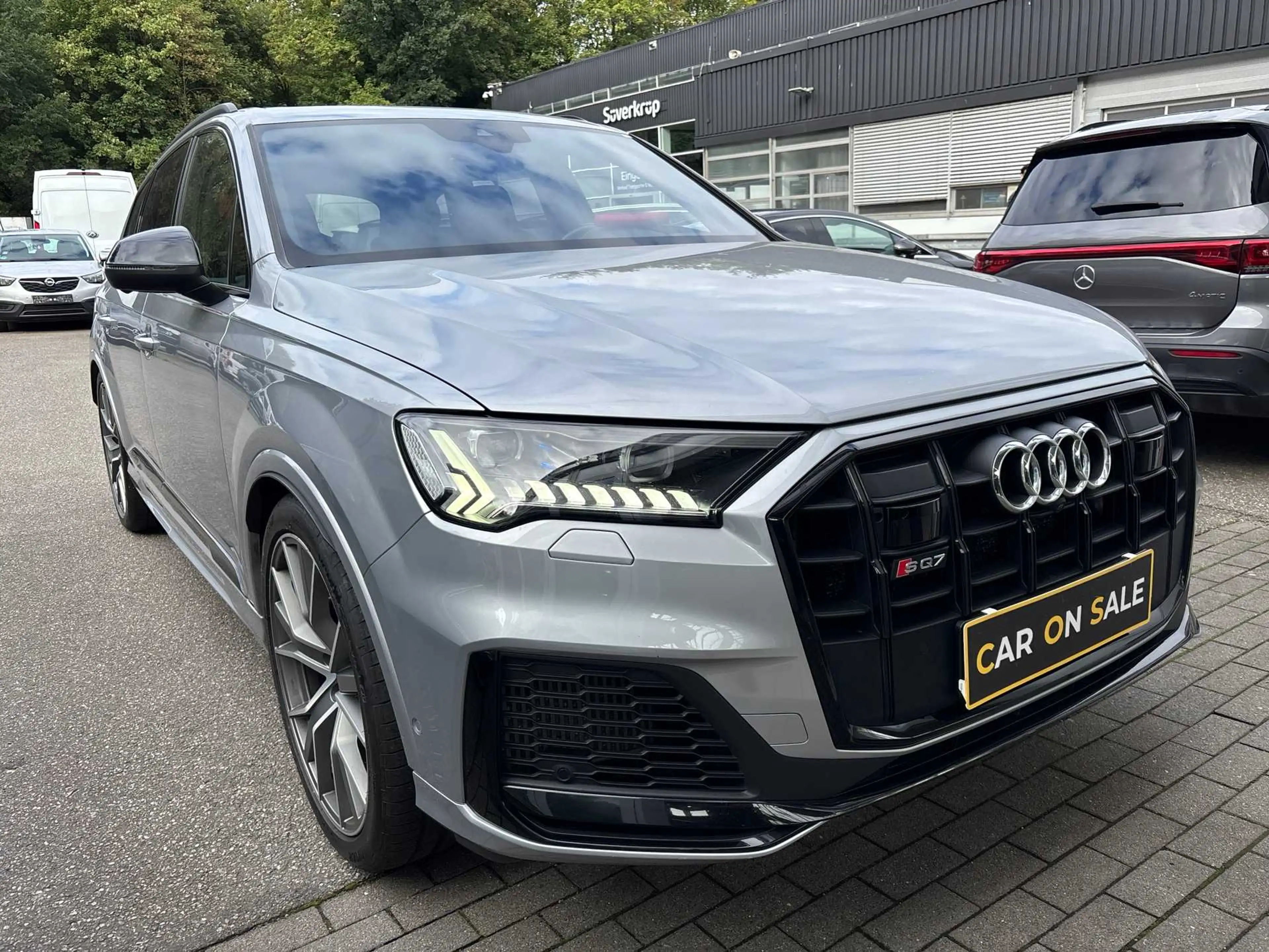 Audi SQ7 4.0 TDI quattro — photo 5