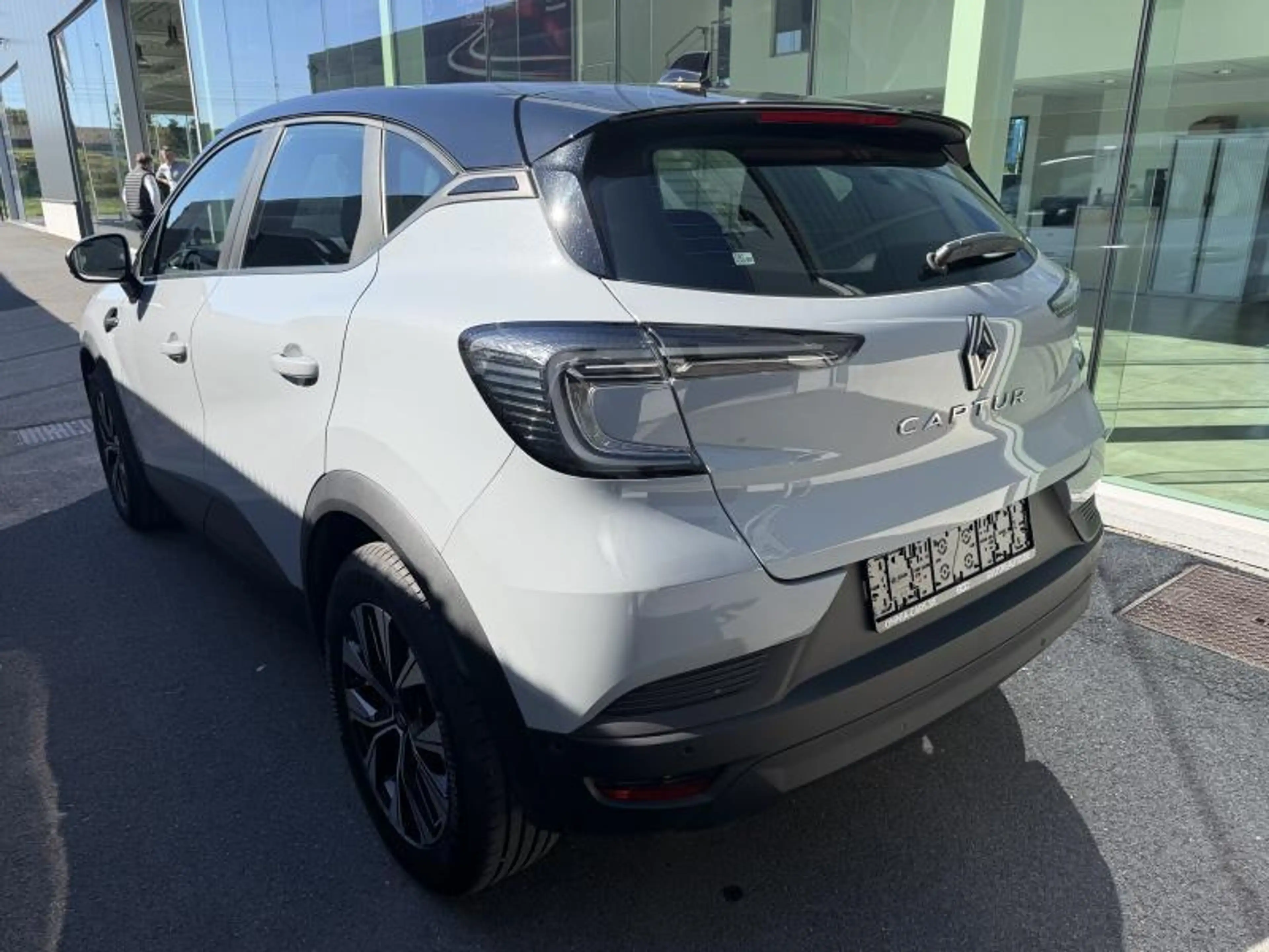 Renault Captur techno eco-g 90 — photo 4