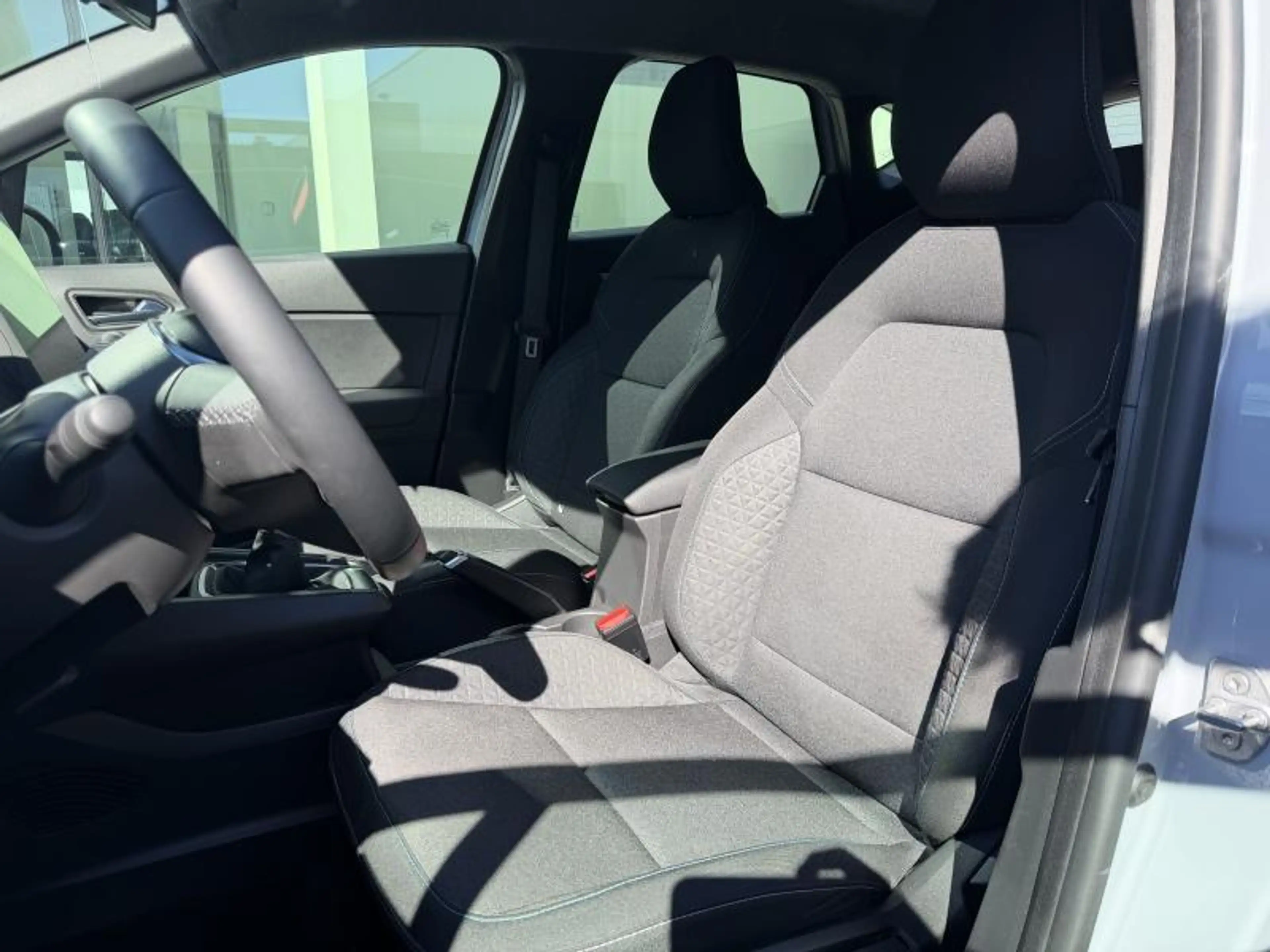 Renault Captur techno eco-g 90 — photo 9
