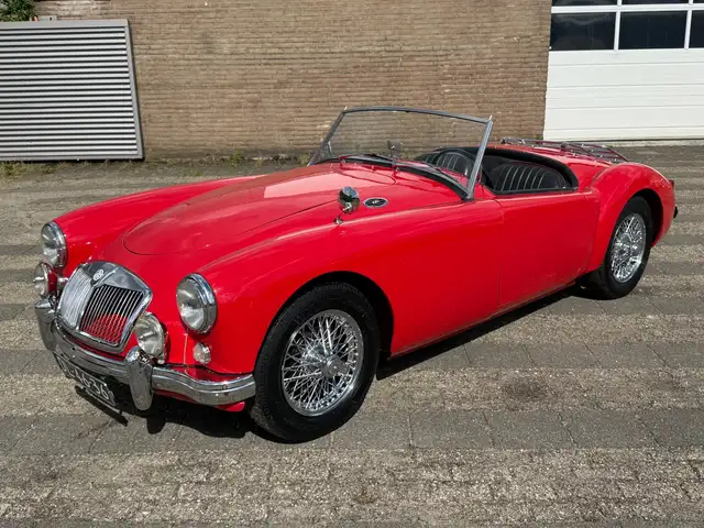 MG MGA